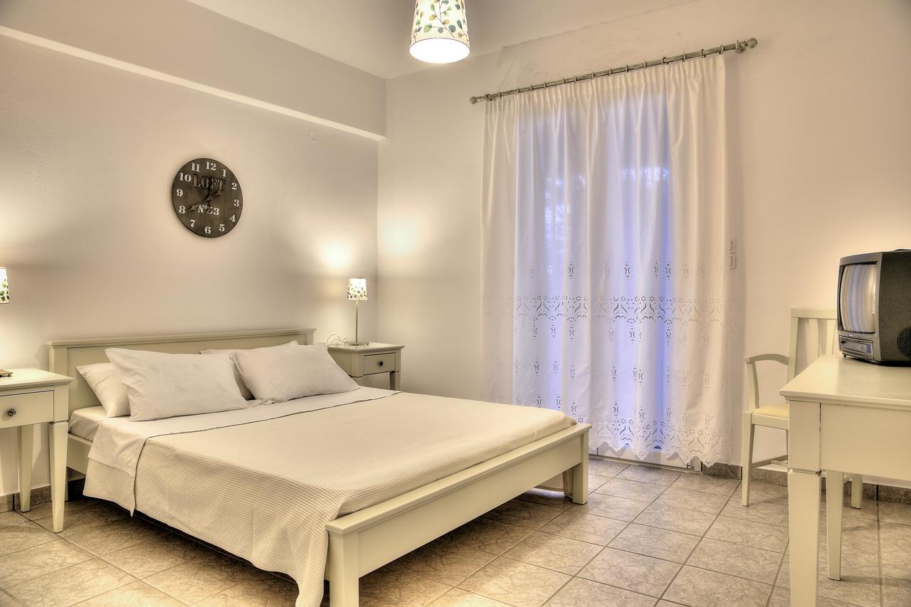 Tzane Studios & Apartments - Steps Away From Golden Beach Chrisi Akti  Eksteriør billede