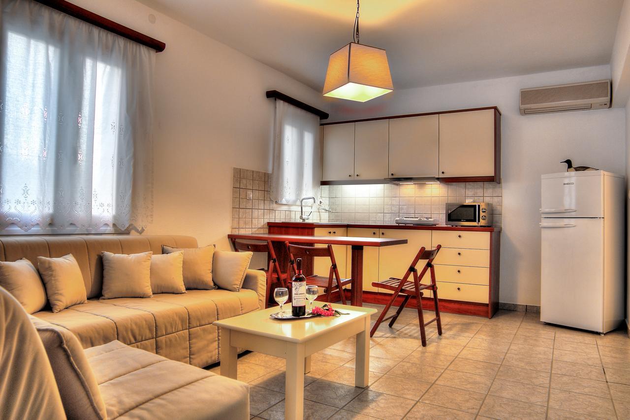 Tzane Studios & Apartments - Steps Away From Golden Beach Chrisi Akti  Eksteriør billede